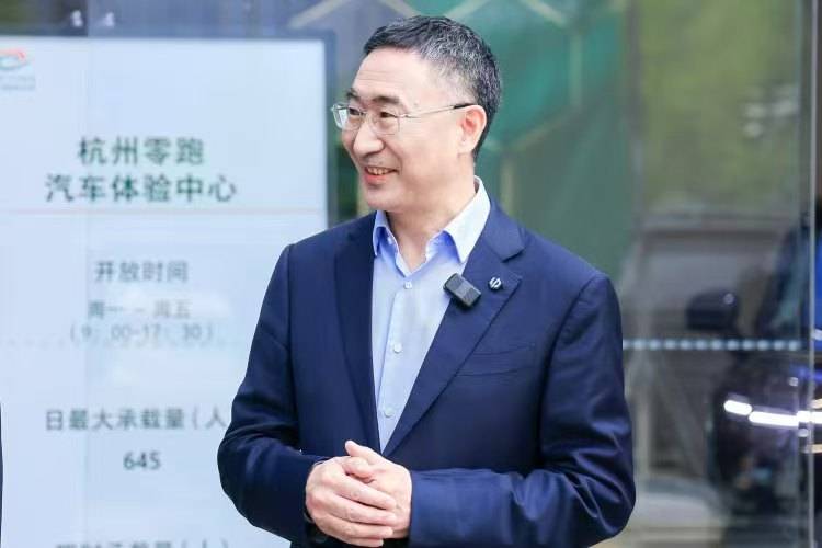 爱华外汇平台杠杆掌握这些实用股票交易技巧，让你在2025年轻松盈利！